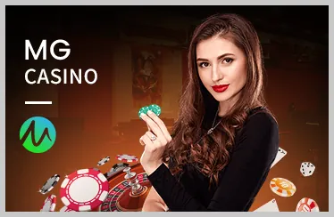 Cầu thủ bóng chuyền đang đập bóng qua lưới